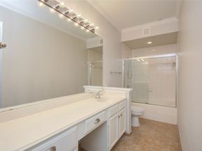 2111 Welch Street A321, Houston TX 77019