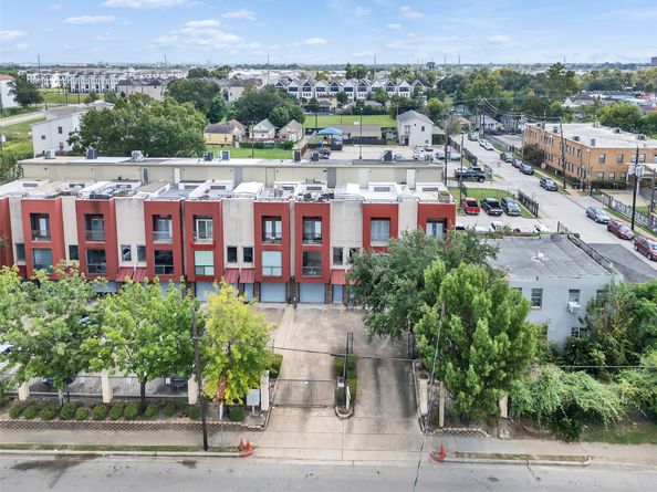 310 S Jensen Drive 2, Houston TX 77003