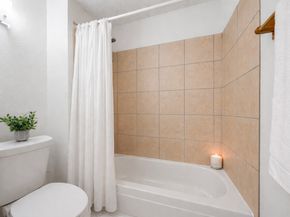 6701 Sands Point Drive 61, Houston TX 77074