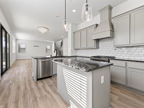 3239 Royal Oaks Hollow Lane, Houston TX 77082