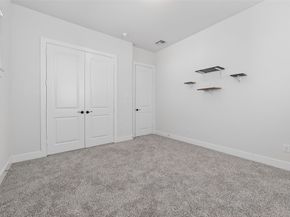 3239 Royal Oaks Hollow Lane, Houston TX 77082