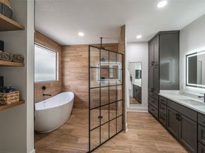 154 Hansom Trail Street, The Woodlands TX 77382