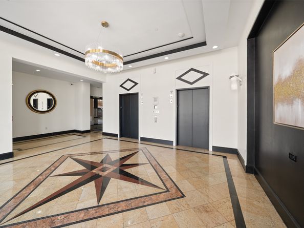 1419 Montrose Boulevard 301, Houston TX 77019