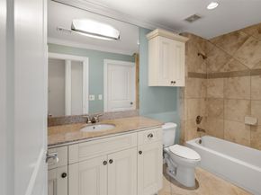 1419 Montrose Boulevard 301, Houston TX 77019