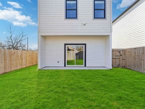 2217 Lee Street, Houston TX 77026