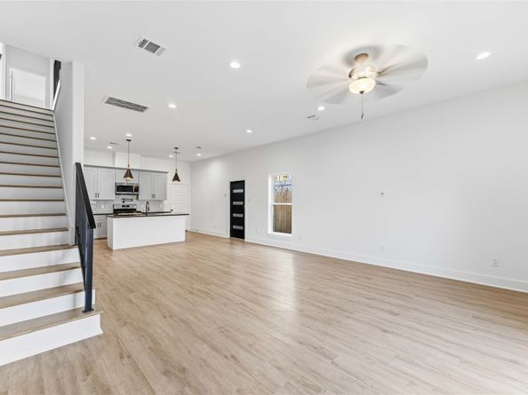 2217 Lee Street, Houston TX 77026