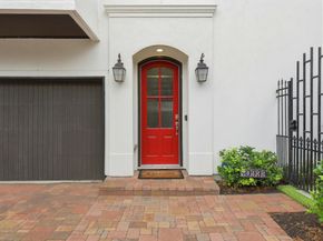 10933 Upland Park, Houston TX 77043