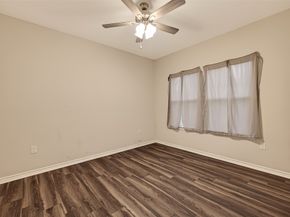 6728 Stearns Street, Houston TX 77021