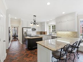 1802 Lofty Maple Trail, Kingwood TX 77345