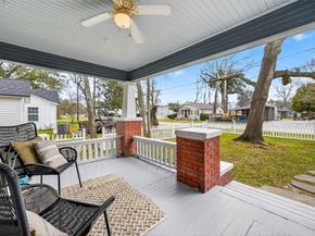 302 Epps Street, Tomball TX 77375