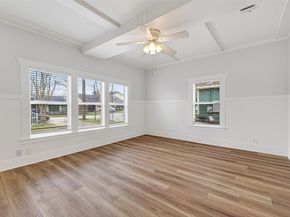 302 Epps Street, Tomball TX 77375