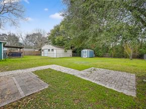 302 Epps Street, Tomball TX 77375