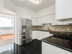 15 Greenway Plaza 10G, Houston TX 77046