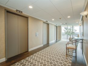 15 Greenway Plaza 10G, Houston TX 77046