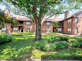 3130 SW Walnut Bend Lane SW 409, Houston TX 77042