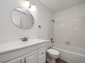 17331 Red Oak Drive 55, Houston TX 77090