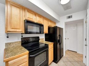17331 Red Oak Drive 55, Houston TX 77090