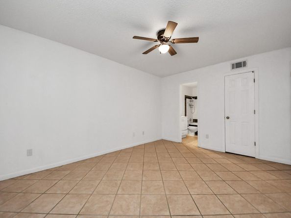 17331 Red Oak Drive 55, Houston TX 77090