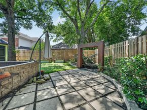 25 Glen Loch Court, Sugar Land TX 77479