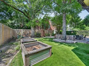 25 Glen Loch Court, Sugar Land TX 77479