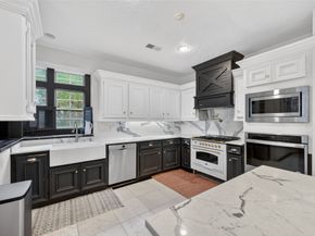25 Glen Loch Court, Sugar Land TX 77479