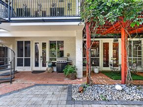 25 Glen Loch Court, Sugar Land TX 77479
