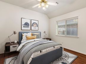 142 Golden Autumn Place, The Woodlands TX 77384