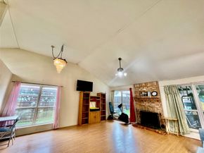 12066 Kleinmeadow Drive, Houston TX 77066