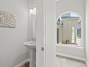 70 Blooming Grove Lane, Houston TX 77077
