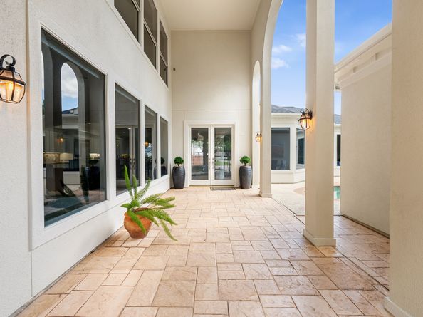 70 Blooming Grove Lane, Houston TX 77077