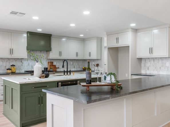 7525 Middlewood Street, Houston TX 77063