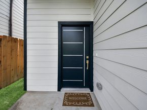 8601 Amadwe Street A/B, Houston TX 77051