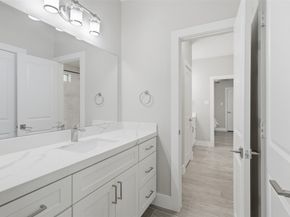 59 Champion Villa Drive, Houston TX 77069