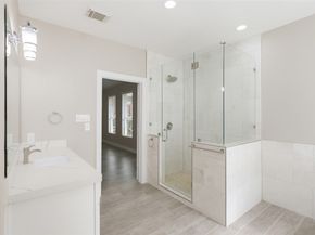 59 Champion Villa Drive, Houston TX 77069