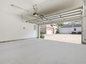 59 Champion Villa Drive, Houston TX 77069