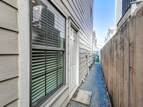 4323 Marina Street A, Houston TX 77007
