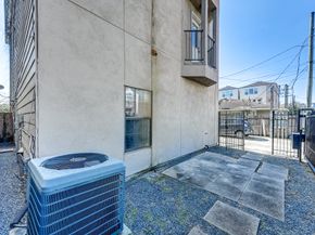 4323 Marina Street A, Houston TX 77007