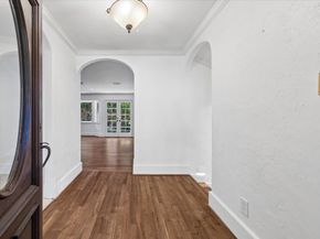 41 WILLOWEND Drive, Houston TX 77024