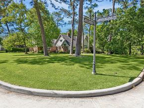41 WILLOWEND Drive, Houston TX 77024