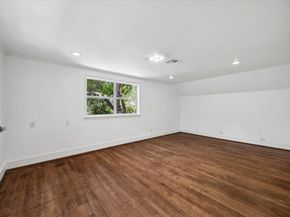 41 WILLOWEND Drive, Houston TX 77024