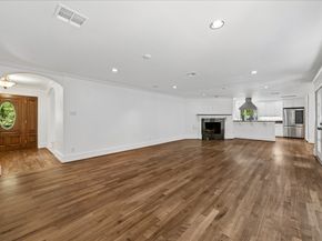 41 WILLOWEND Drive, Houston TX 77024