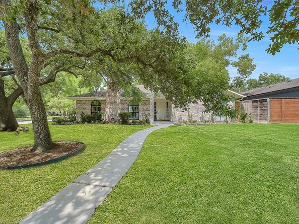 10726 Riverview Drive, Houston TX 77042