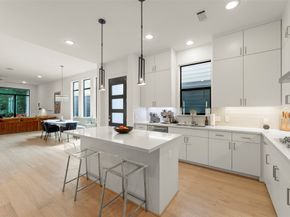 6019 Truro Street, Houston TX 77007