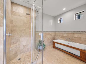 1901 W 14th 1/2 Street C, Houston TX 77008