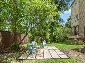 1901 W 14th 1/2 Street C, Houston TX 77008