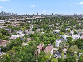 1901 W 14th 1/2 Street C, Houston TX 77008