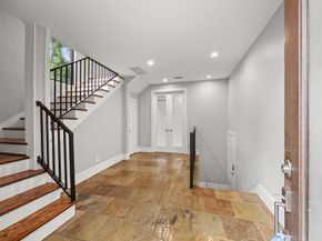 1901 W 14th 1/2 Street C, Houston TX 77008