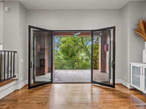 1901 W 14th 1/2 Street C, Houston TX 77008