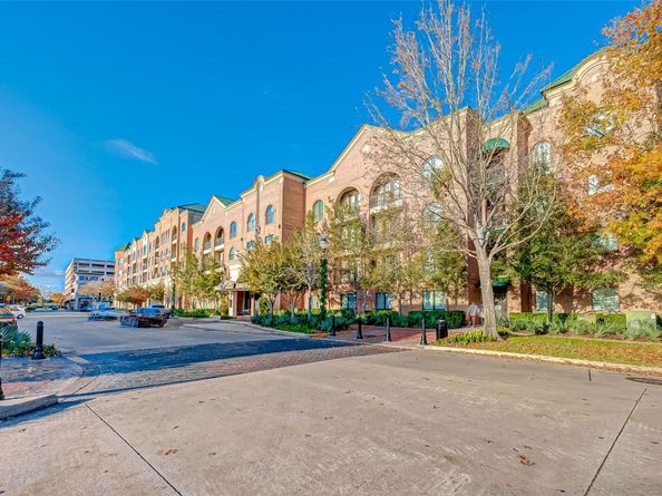 2299 Lone Star Drive 511, Sugar Land TX 77479
