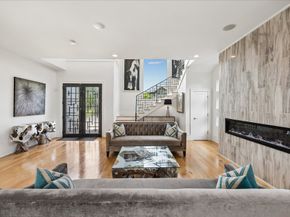 1913 Du Barry Lane, Houston TX 77018